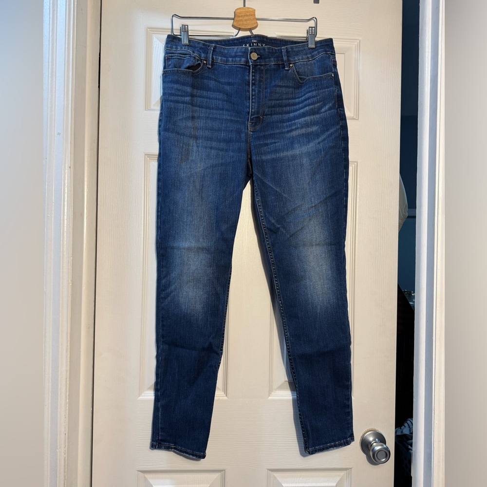 White House Black Market The Skinny Jeans 12 Dark Wash Stretch Mid Rise